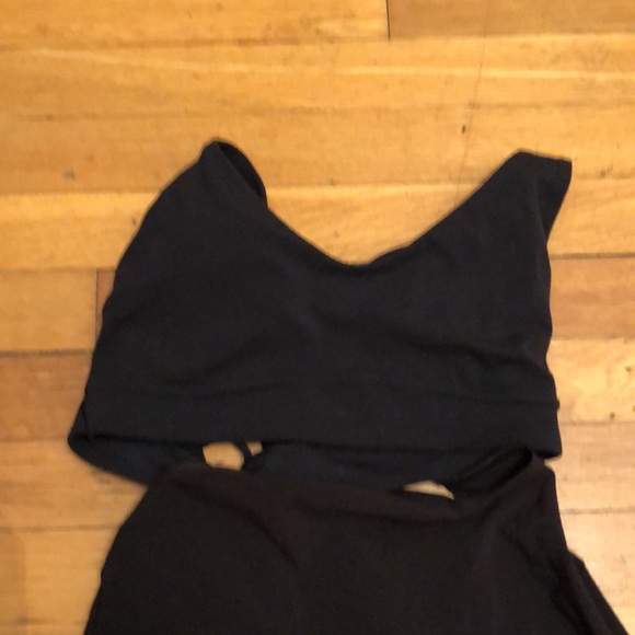 Athleta The Solace Support Tank Top in Black, size Small - Picture 4 of 11